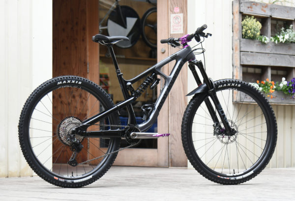 Rocky Mountain Slayer 29 Carbon 匠が提案するmtbカスタムをピックアップ